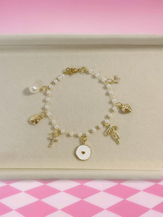 Pearly white and gold charm bracelet✨